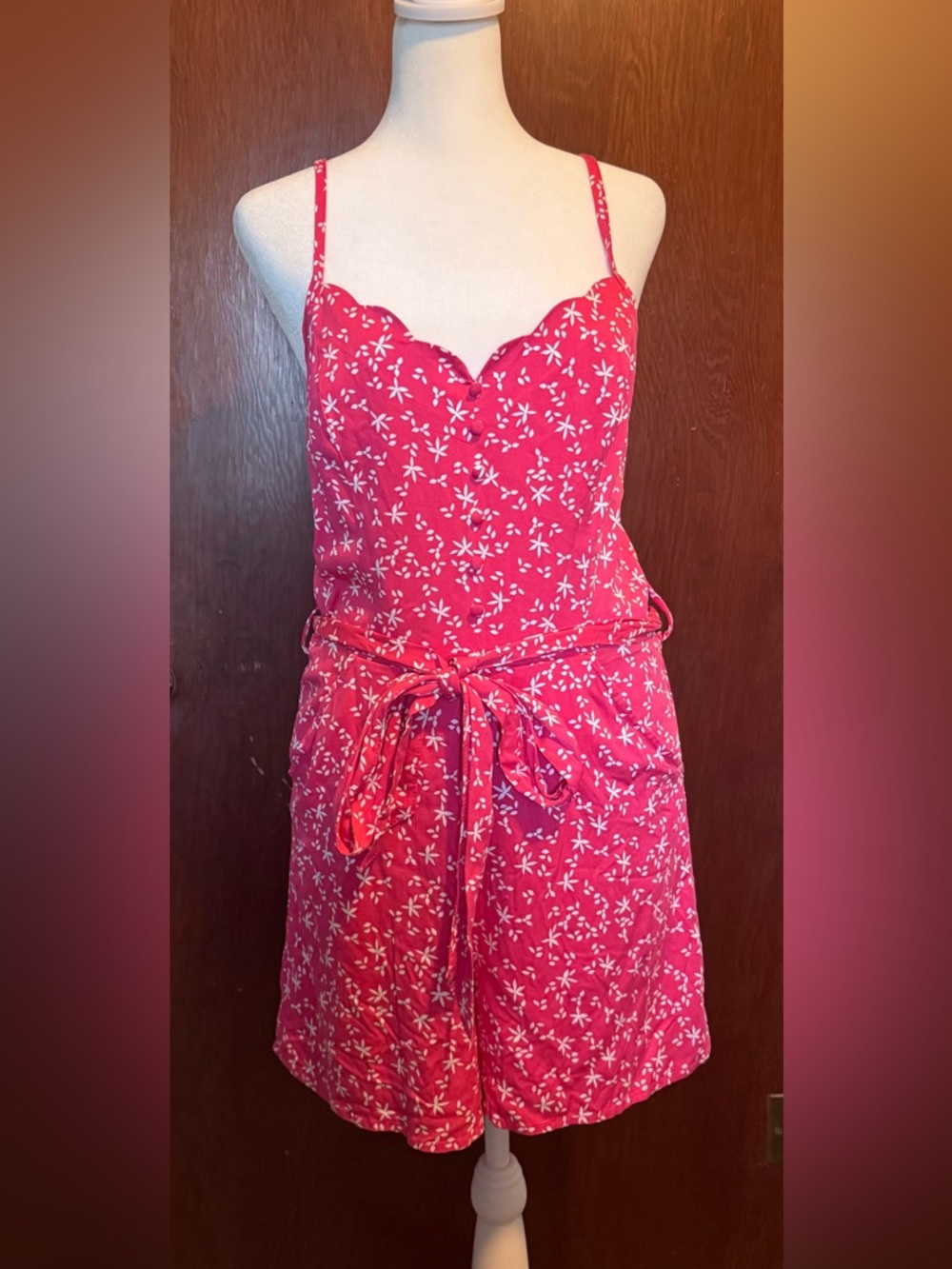 Market & Spruce Pink Floral Scallop Neck Romper NWT size medium